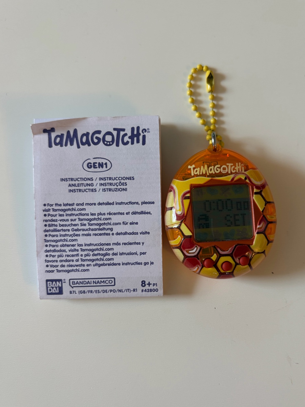 Tamagotchi Original Gen 1 Pure Honey